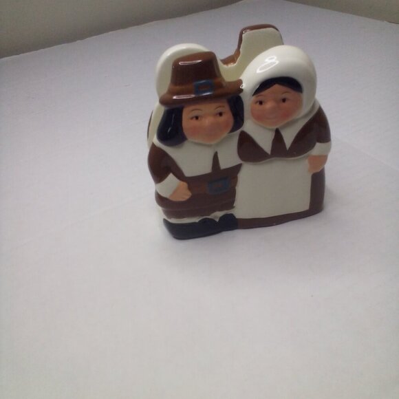 The Pilgrim Pair Collectable Napkin Holder Publix Ceramic - Picture 4 of 14
